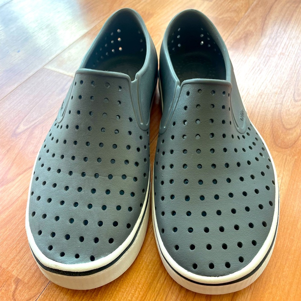 New without tags Native Miles shoes Men’s 9